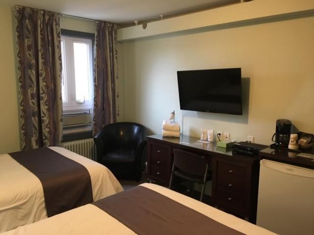 Chicoutimi Auberge Centre Ville מראה חיצוני תמונה