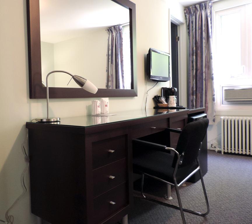 Chicoutimi Auberge Centre Ville מראה חיצוני תמונה