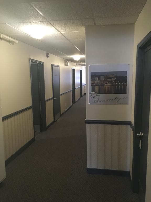 Chicoutimi Auberge Centre Ville מראה חיצוני תמונה